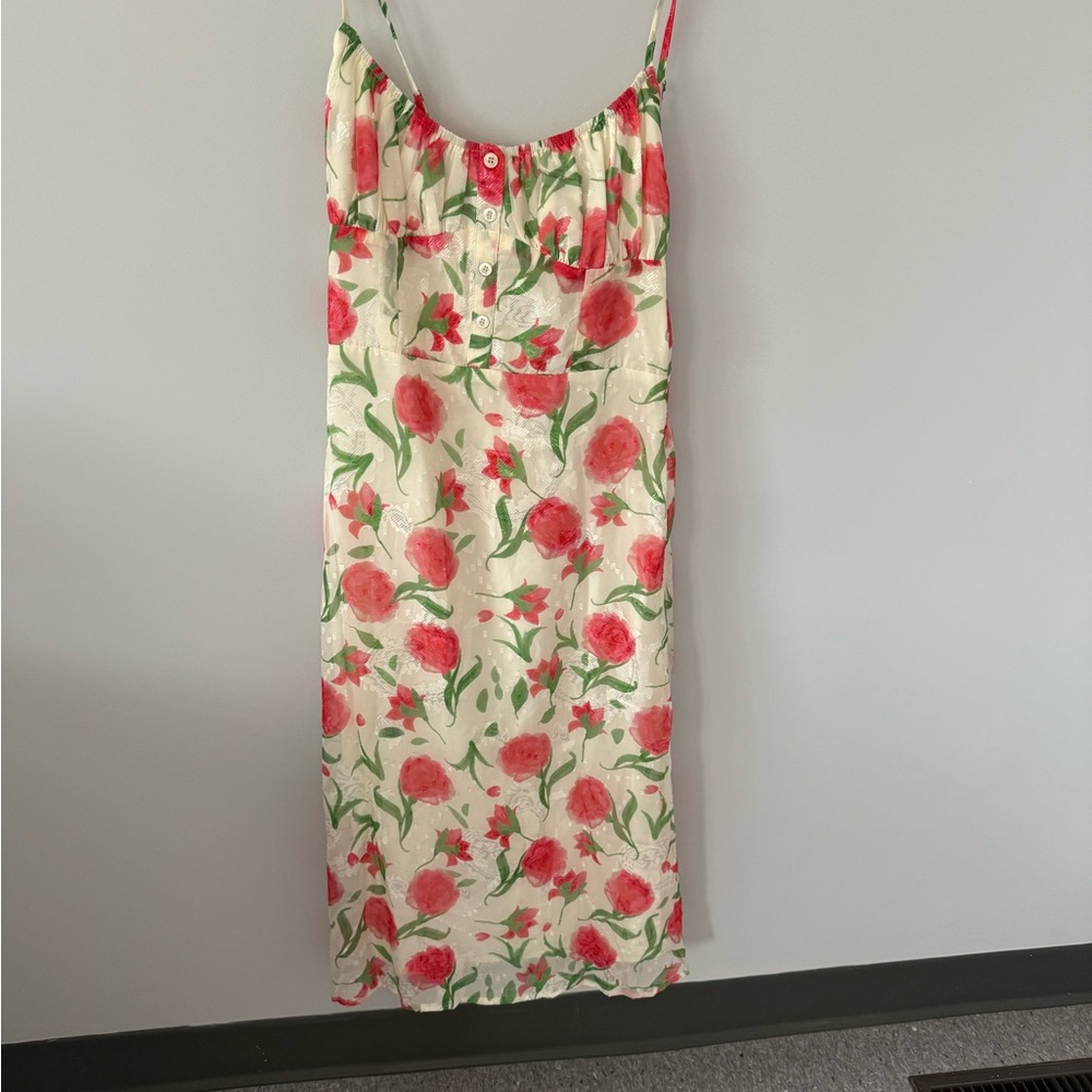 Commense Elegant Cream Apparel